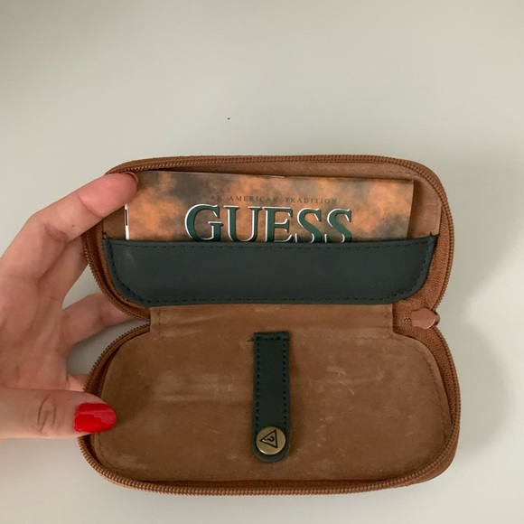 Vintage 2000’S GUESS Watch Fabric and Leather Green Travel Carry Case Unisex - Picture 8 of 8